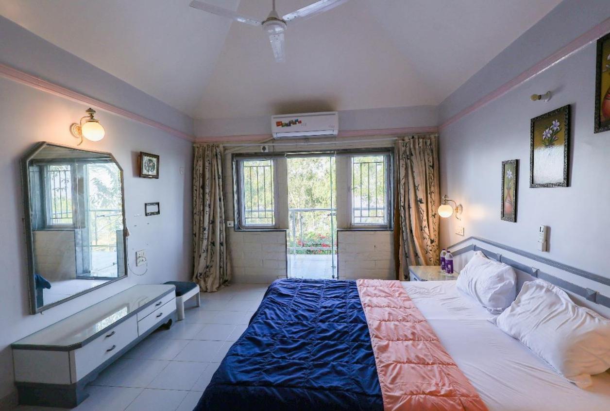 Valleycrest Villa With Swimming Pool Mahābaleshwar Buitenkant foto